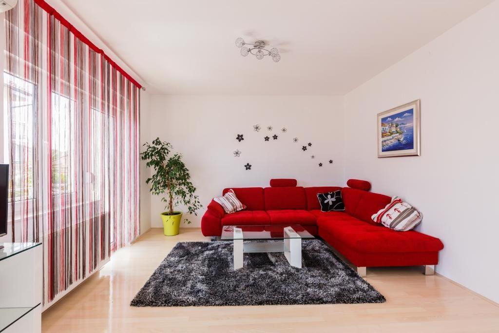 Apartman A&B Kastela Luaran gambar