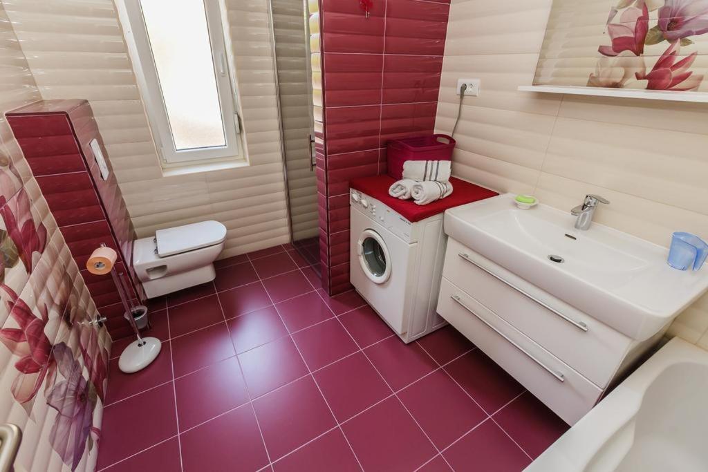 Apartman A&B Kastela Luaran gambar
